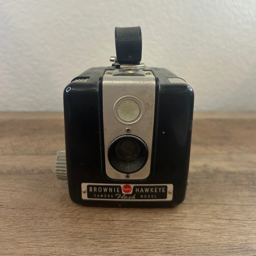 Vintage Kodak Brownie Hawkeye Flash Model Camera‎ Bakelite 620 Film Retro 1950s